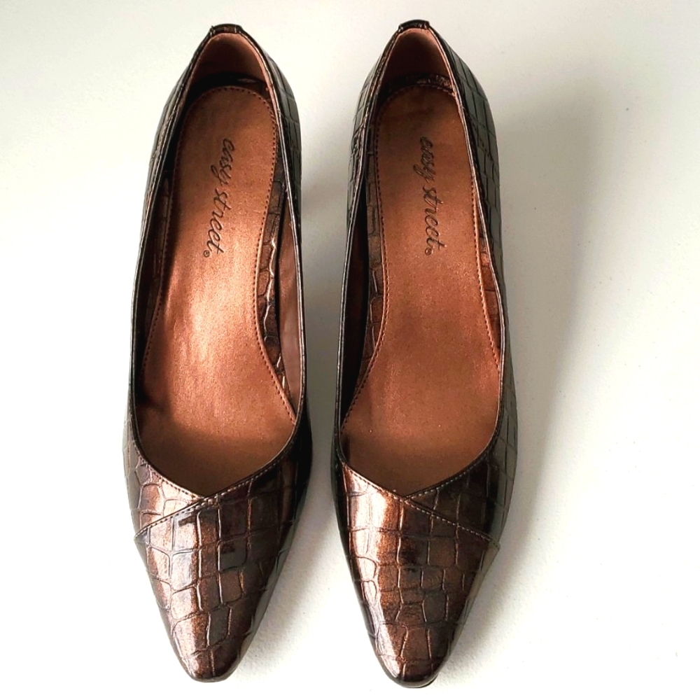 Easy street Heeled shoes size 9 Excellent condition